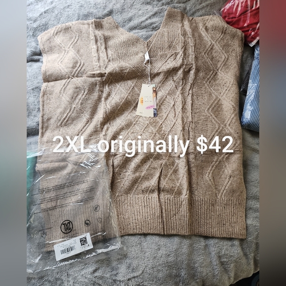 Womens Plus Size Sweaters Vests Knit Tops - Picture 2 of 2